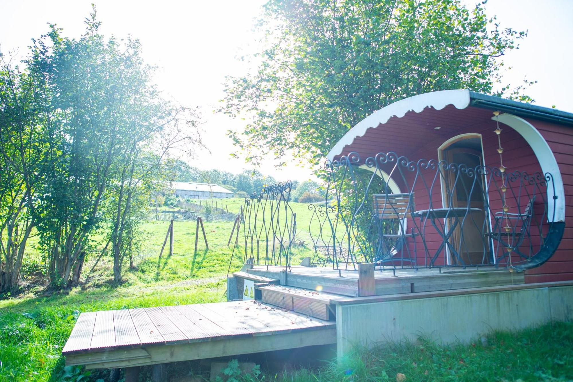 LierneuxLa Tiny House De La Bergerie别墅 外观 照片