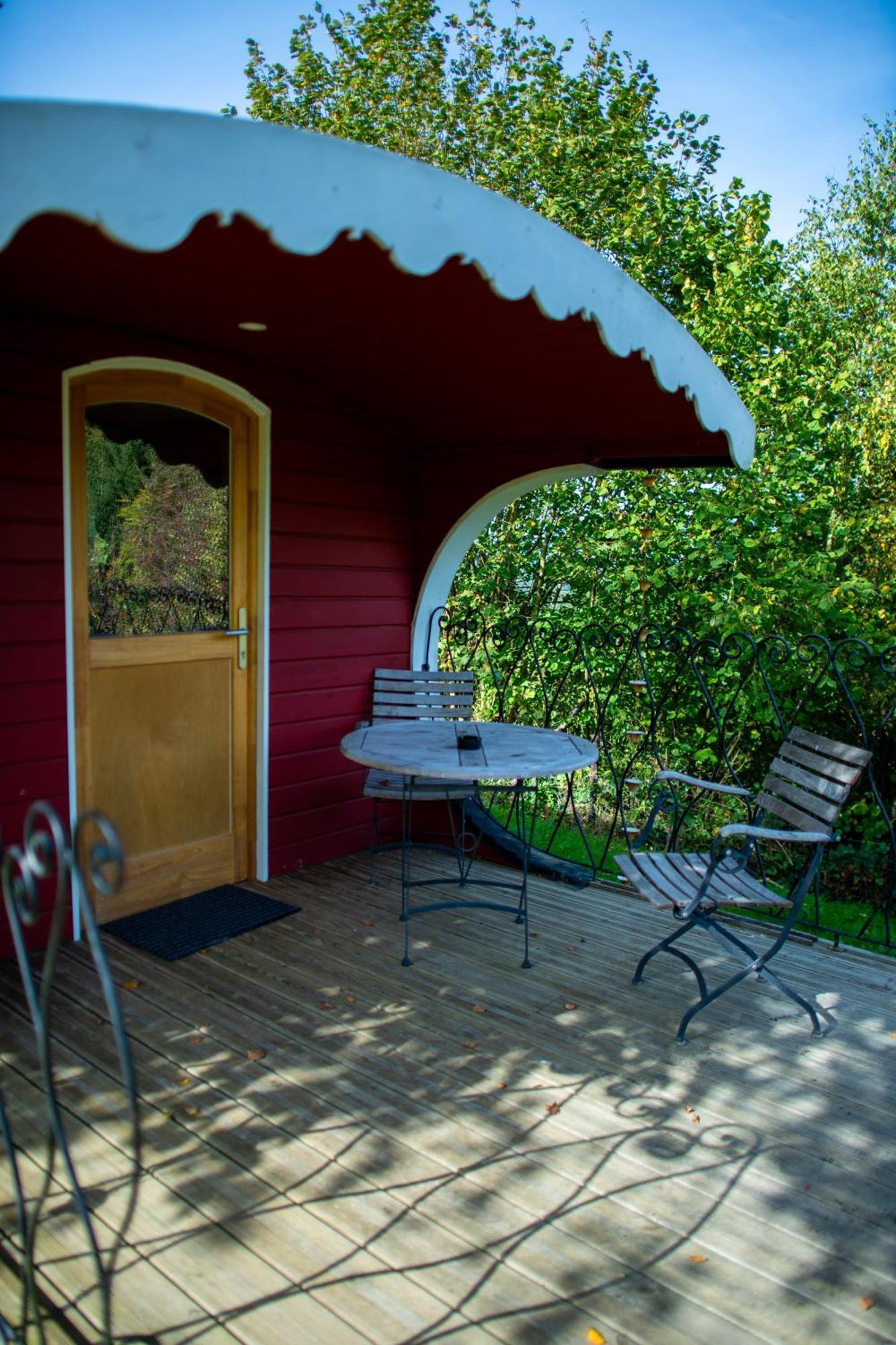 LierneuxLa Tiny House De La Bergerie别墅 外观 照片